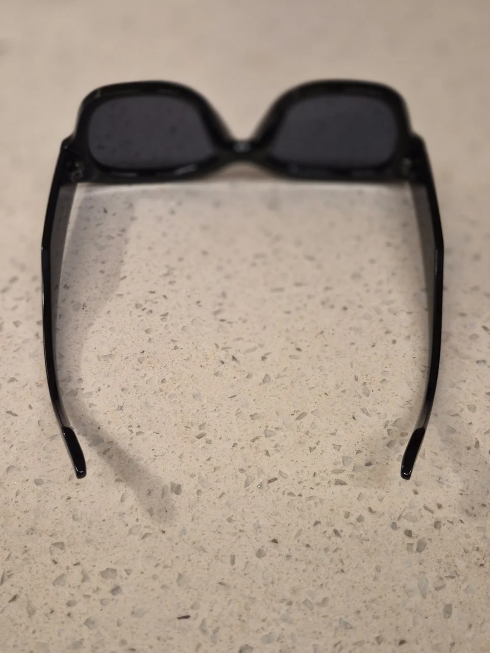 Gucci Black Women's Oversized Sunglasses with Dark Gray Lenses